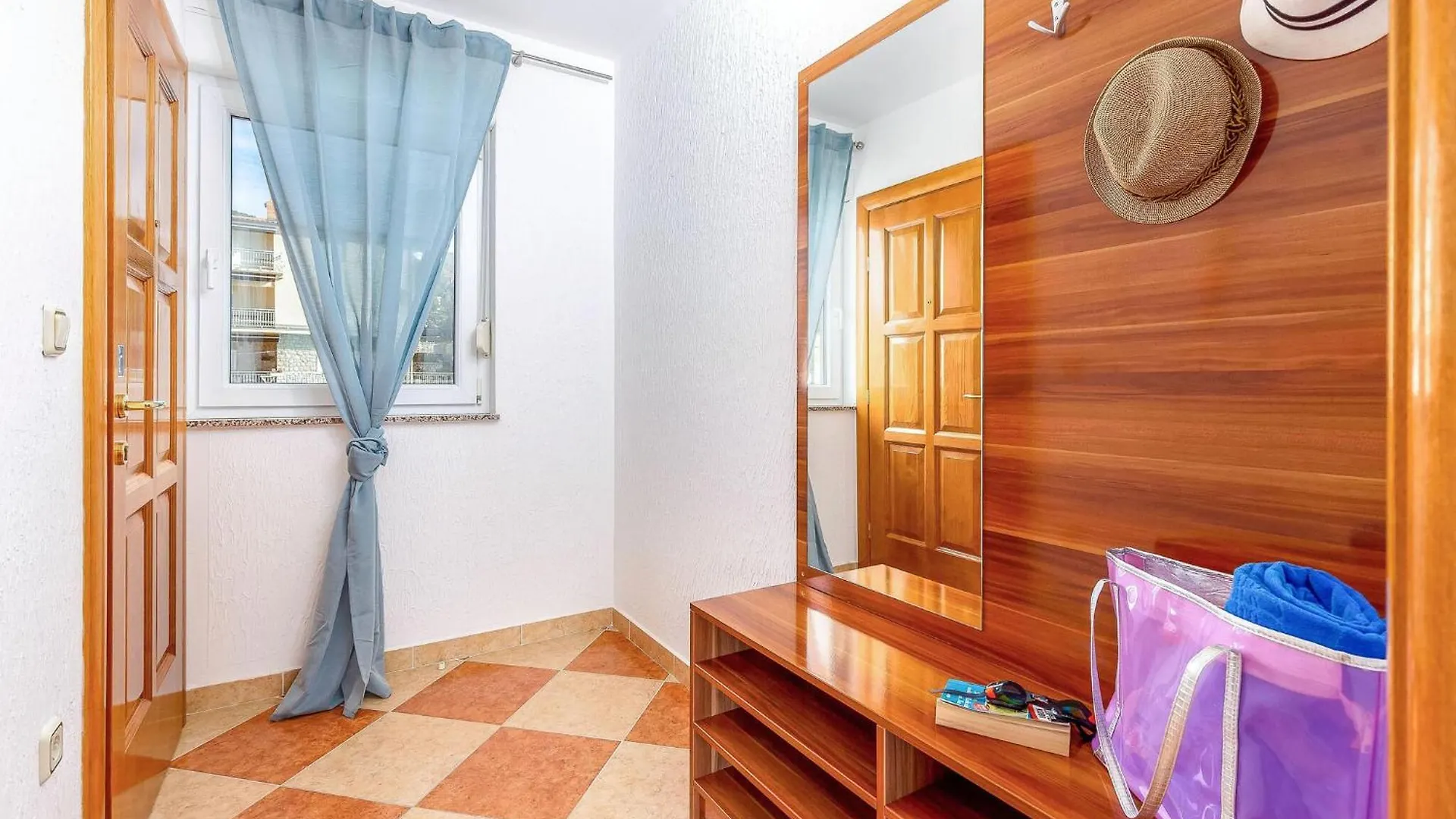 Cozy Apartment In Crikvenica With Kitchen